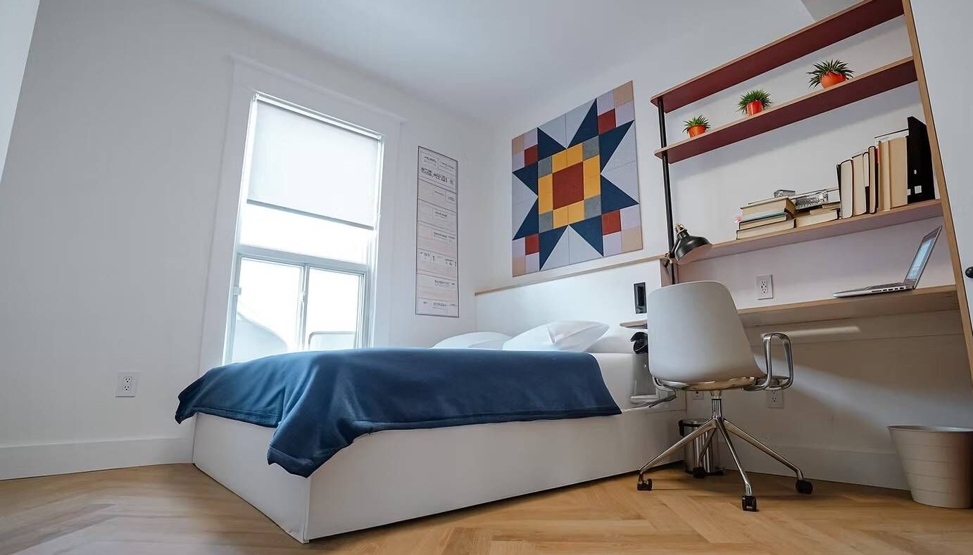Individual room Yorkville Residence